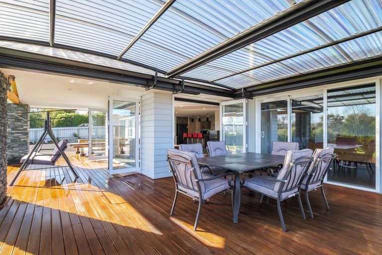 Photo of property in 2 Chatham Street, Waihola, Milton, 9073