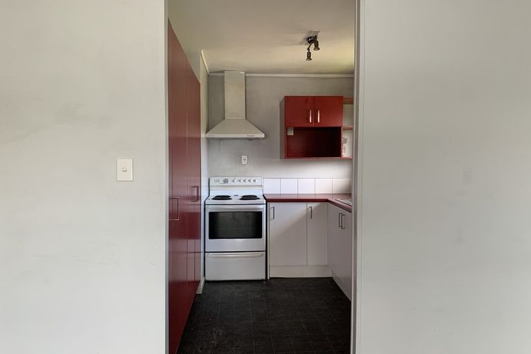 Photo of property in 9 Alston Avenue, Kelston, Auckland, 0602