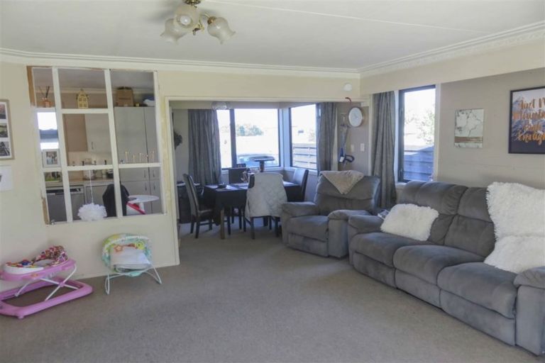 Photo of property in 44 Douglas Street, Grasmere, Invercargill, 9810