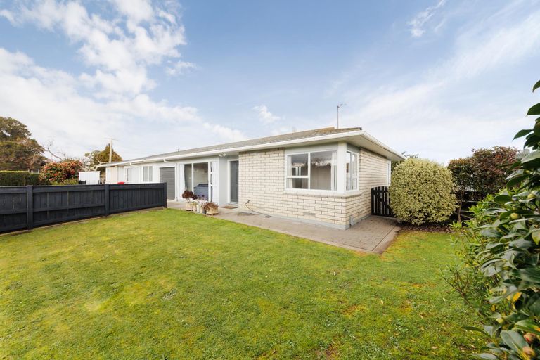 Photo of property in 28 Frimley Street, Awapuni, Palmerston North, 4412