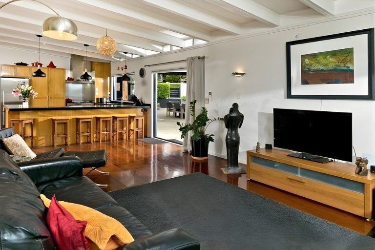 Photo of property in 53a Greenhithe Road, Greenhithe, Auckland, 0632