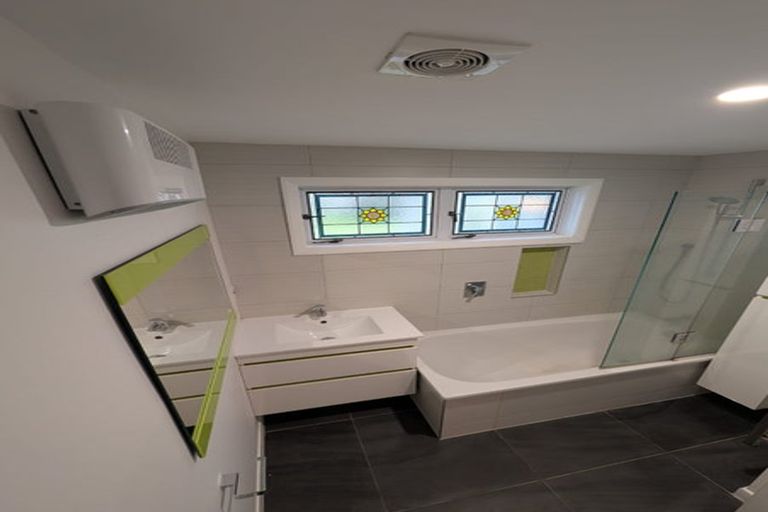 Photo of property in 138 Daniell Street, Newtown, Wellington, 6021