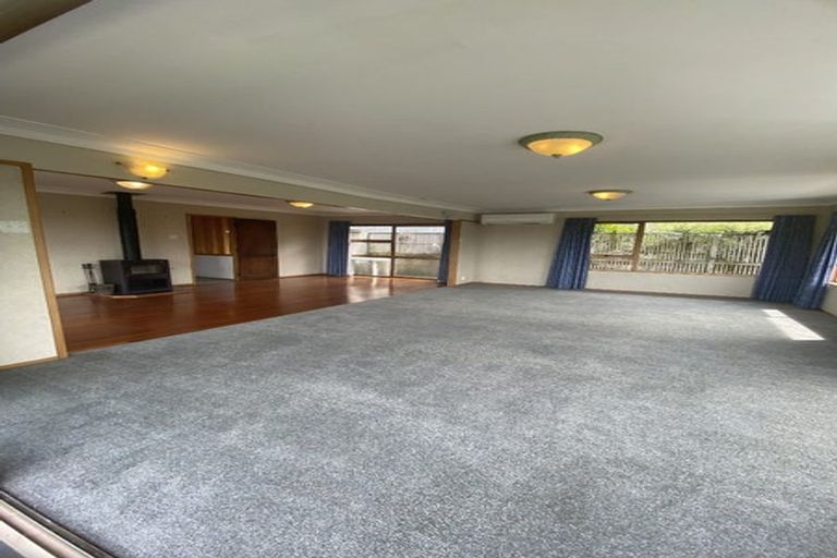 Photo of property in 1/46 Lyons Avenue, Murrays Bay, Auckland, 0630