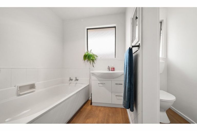 Photo of property in 2/26a Branksome Place, Parklands, Christchurch, 8083