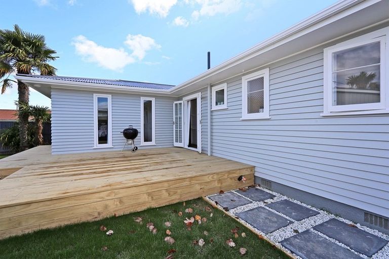 Photo of property in 33 Allen Berry Avenue, Pirimai, Napier, 4112