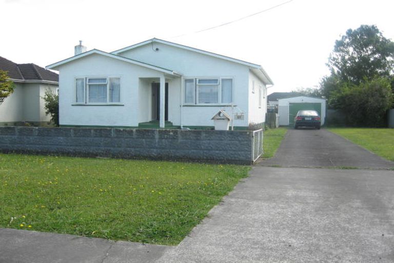 Photo of property in 27 Caffray Avenue, Aramoho, Whanganui, 4500