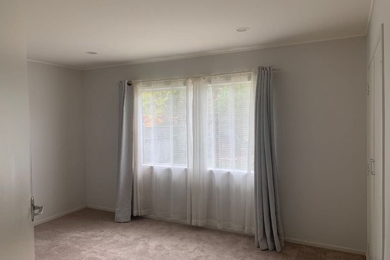 Photo of property in 28 Stredwick Drive, Torbay, Auckland, 0630