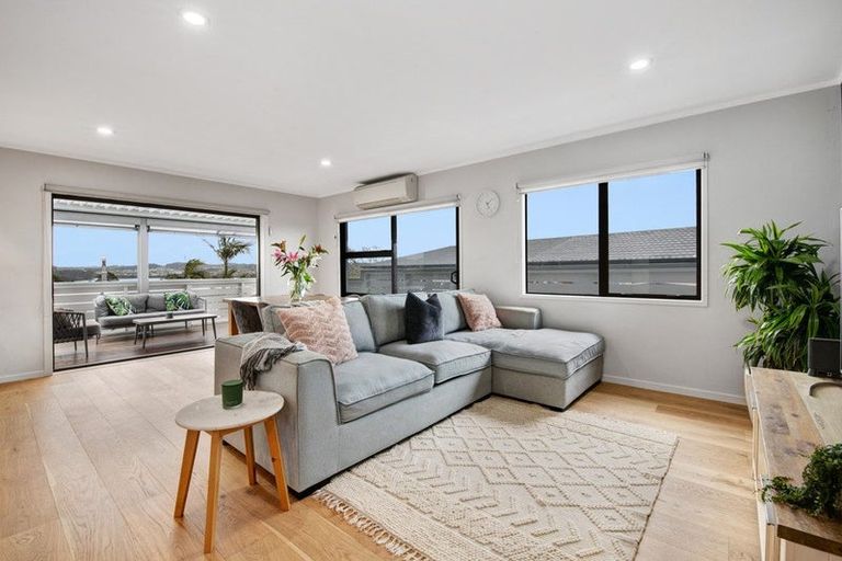 Photo of property in 23a Rosario Crescent, Red Beach, 0932