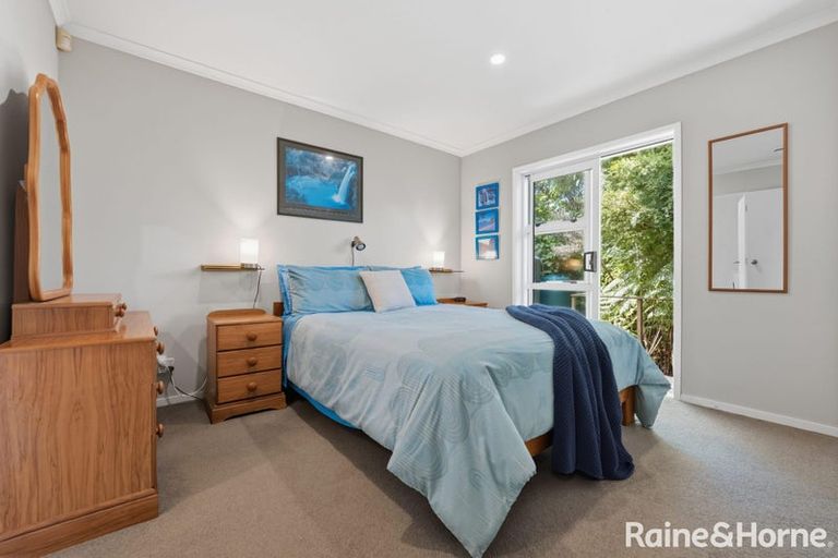 Photo of property in 18 Nirmal Place, Sunnyvale, Auckland, 0612