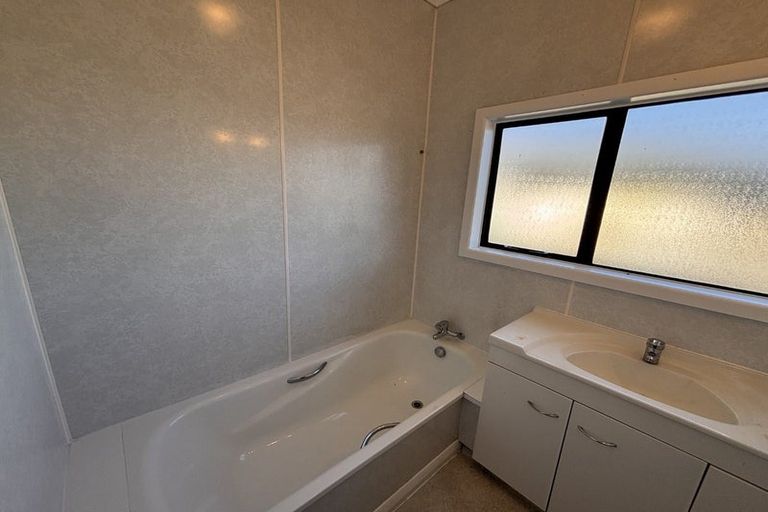 Photo of property in 6a Solway Terrace, Bell Block, New Plymouth, 4312