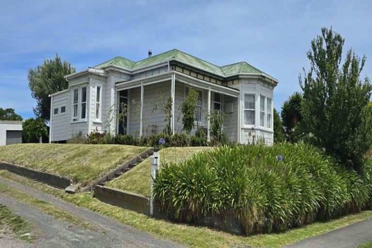 Photo of property in 3 Alma Road, Gonville, Whanganui, 4501