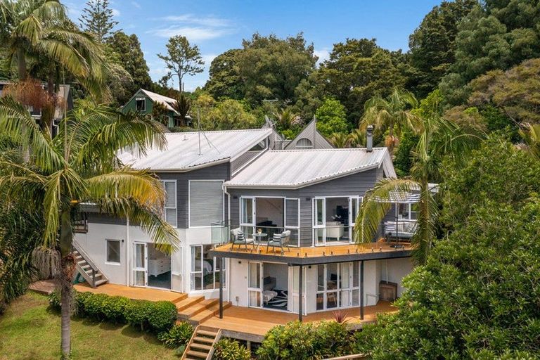 Photo of property in 2/12a Mcdowell Crescent, Hillcrest, Auckland, 0627