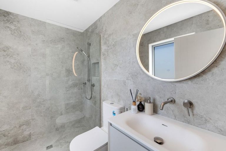 Photo of property in 13a Liam Place, Half Moon Bay, Auckland, 2012