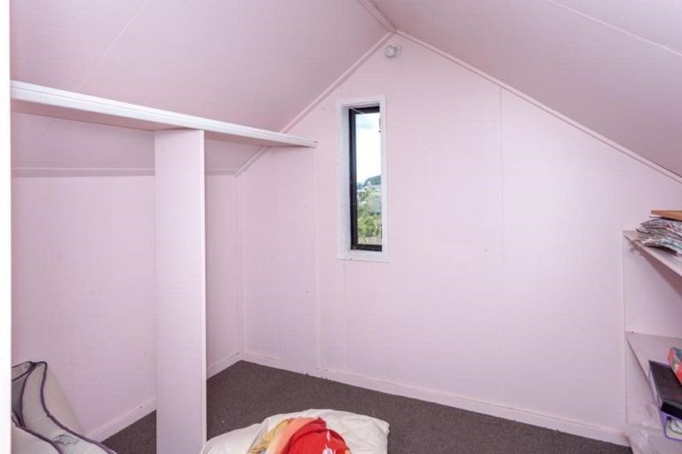 Photo of property in 114 Chevron Crescent, Whangamata, 3620