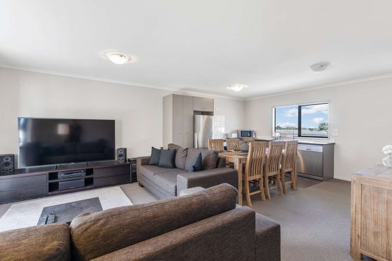 Photo of property in St Claire Village, 203/172 Mcleod Road, Te Atatu South, Auckland, 0610