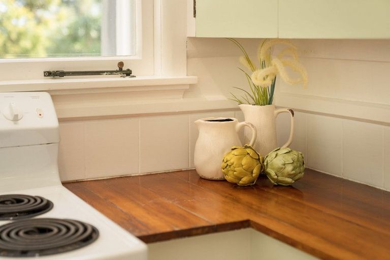 Photo of property in 2 Wade Place, Welcome Bay, Tauranga, 3175