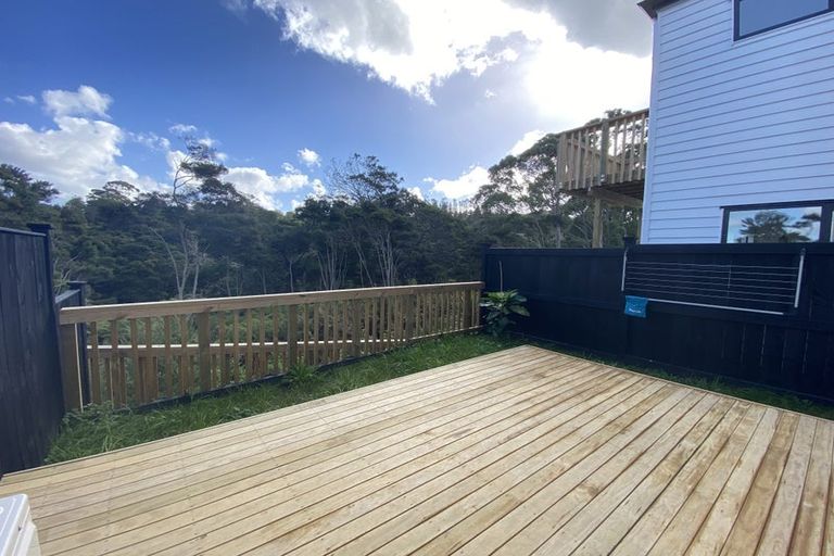Photo of property in 35 Kaimai Avenue, Massey, Auckland, 0614