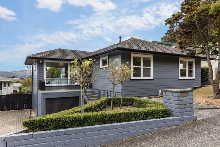 Photo of property in 5 Mission Street, Waterloo, Lower Hutt, 5011
