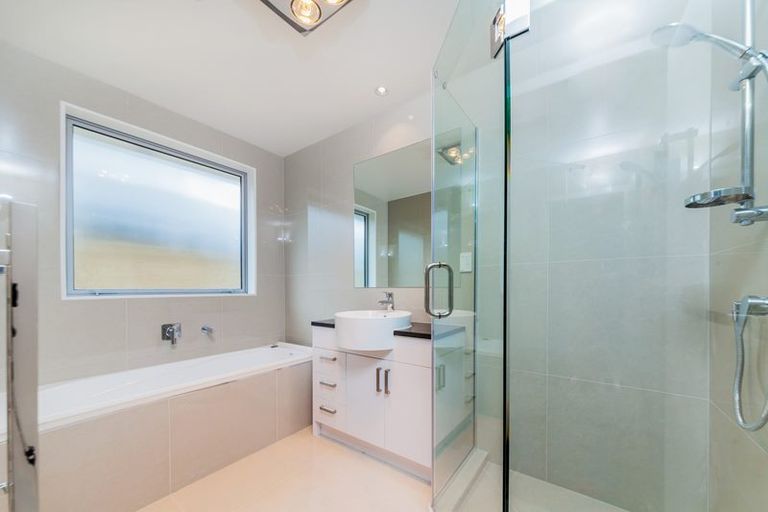 Photo of property in 16 Wellfield Drive, Papakura, 2110