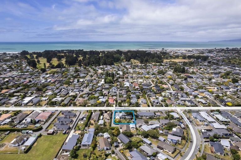Photo of property in 148 Palmers Road, New Brighton, Christchurch, 8083