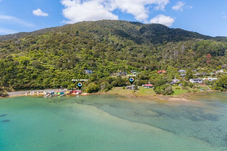 Photo of property in 1755 Queen Charlotte Drive, Linkwater, Picton, 7281