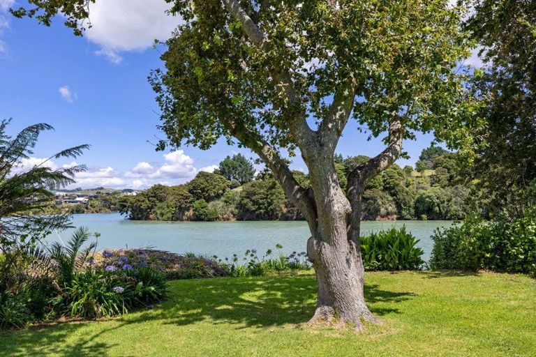 Photo of property in 25 Smith Street, Raglan, 3225