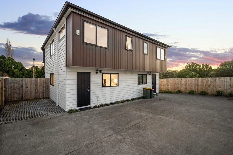 Photo of property in 1/135 Lancaster Road, Beach Haven, Auckland, 0626