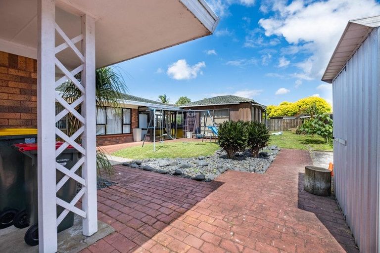 Photo of property in 3 Zenith Place, Conifer Grove, Takanini, 2112