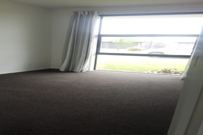 Photo of property in 22 Flint Road, Rolleston, 7614