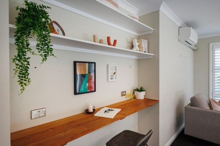 Photo of property in 7 Tower Place, Fitzherbert, Palmerston North, 4410