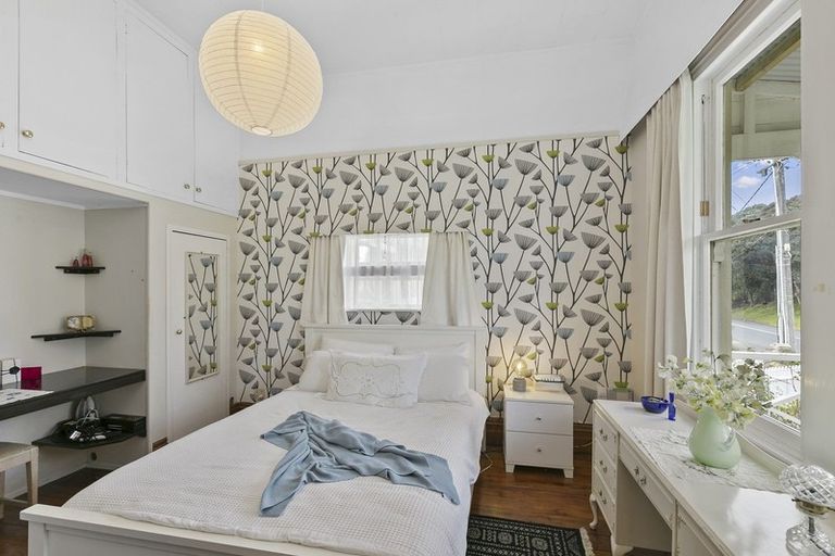 Photo of property in 99 Amohia Street, Paraparaumu, 5032