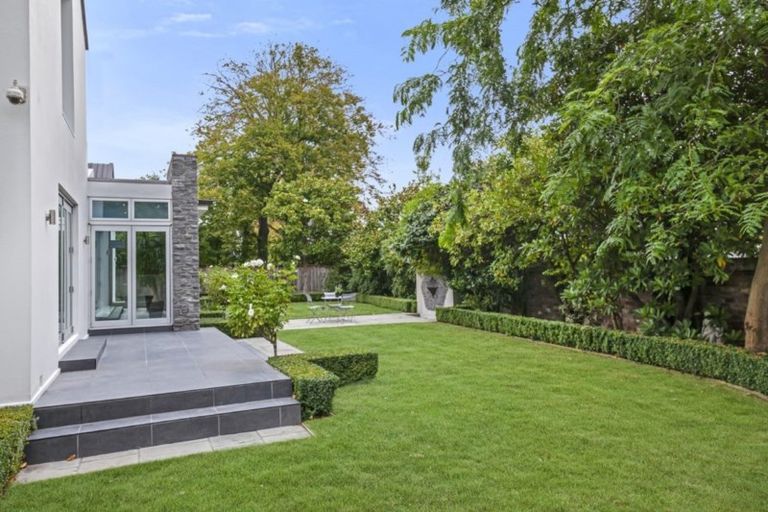 Photo of property in 158 Glandovey Road, Strowan, Christchurch, 8014