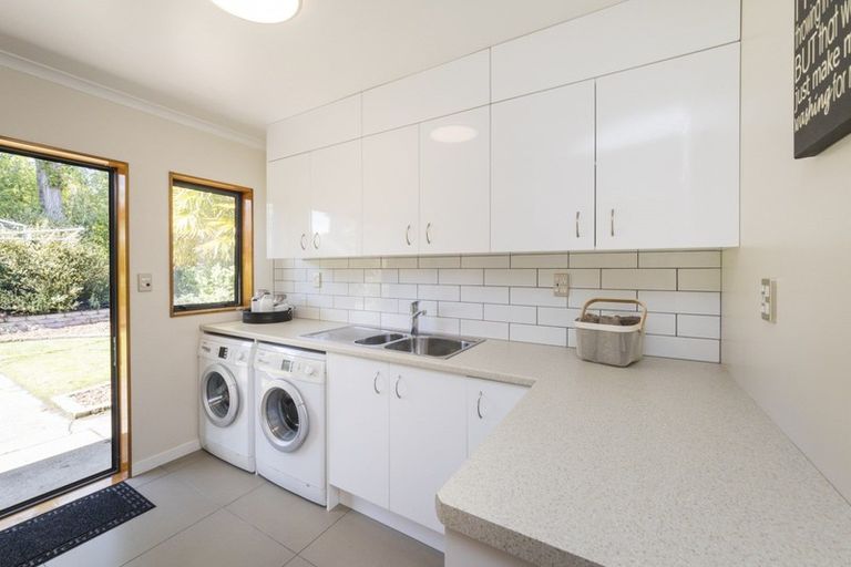 Photo of property in 294 Polson Hill Drive, Aokautere, Palmerston North, 4471