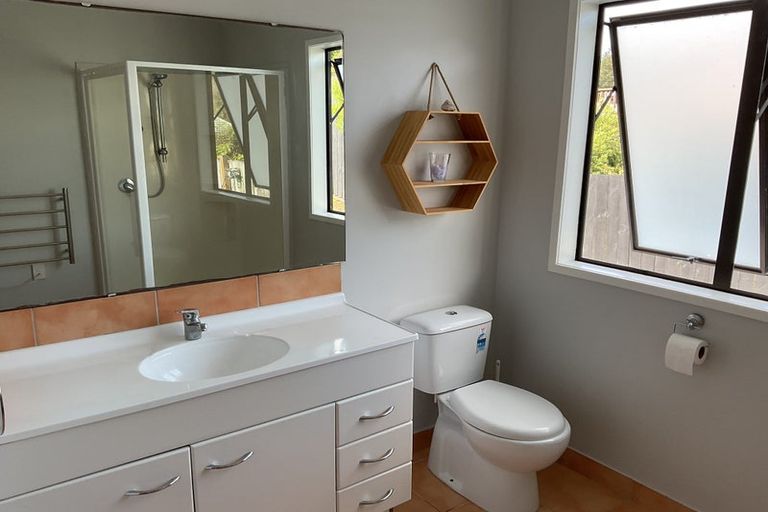 Photo of property in 1892 State Highway 1, Kaiwaka, 0573