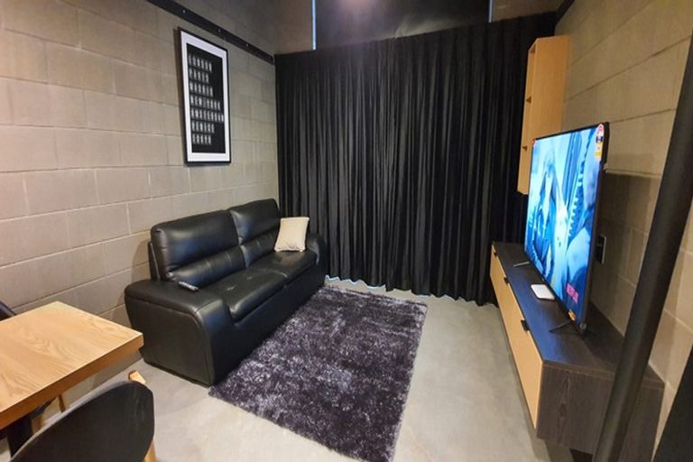 Photo of property in 10/66 Marina Drive, Frankton, Queenstown, 9300