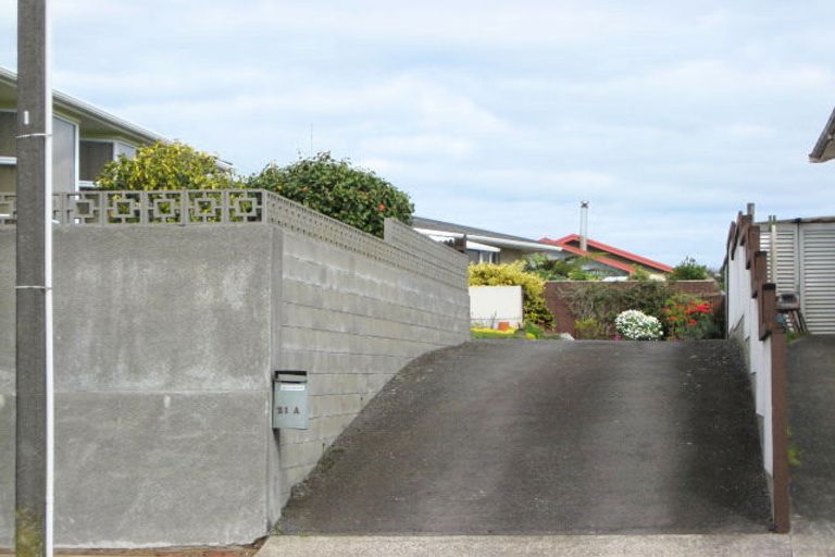 Photo of property in 21a Roy Terrace, Moturoa, New Plymouth, 4310