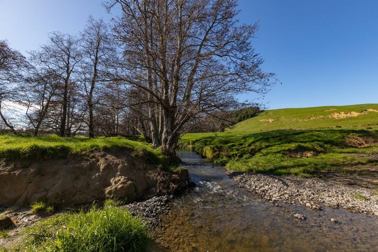 Photo of property in 739 Matahiwi Road, Matahiwi, Masterton, 5888