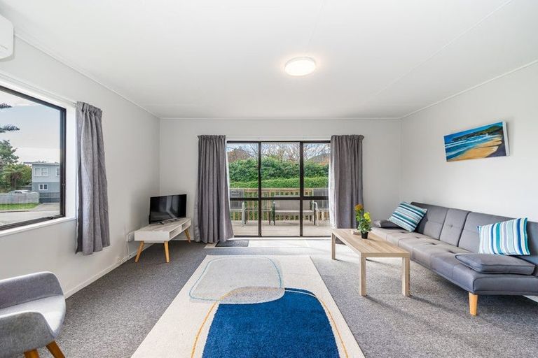 Photo of property in 60a Aorangi Road, Paraparaumu, 5032