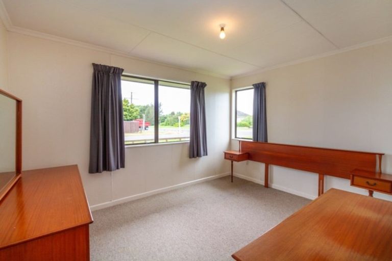 Photo of property in 5 Cemetery Road, Sanson, 4817