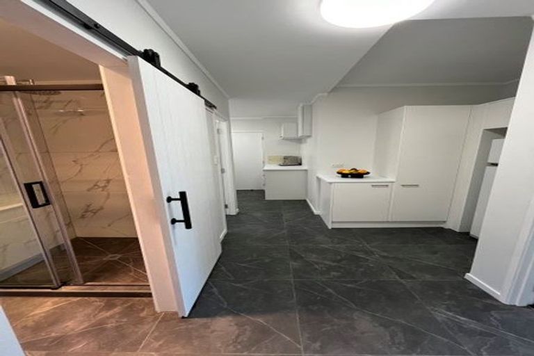 Photo of property in 1/3 Nickleby Place, Mellons Bay, Auckland, 2014