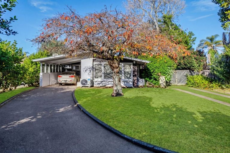 Photo of property in 64 Beach Road, Pahurehure, Papakura, 2113