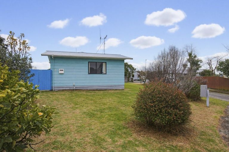 Photo of property in 23 Douglas Street, Levin, 5510