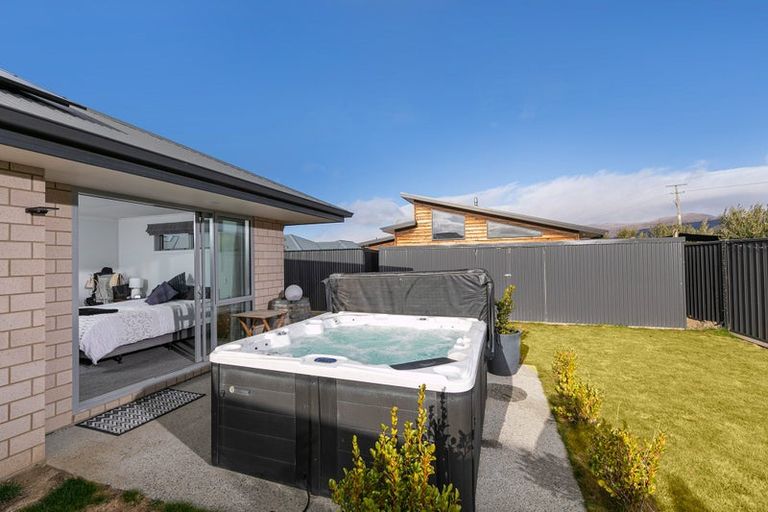 Photo of property in 9 Eldorado Place, Cromwell, 9310