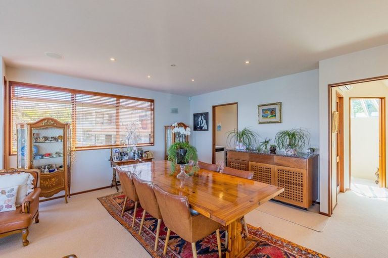 Photo of property in 1/3 Portal Place, Murrays Bay, Auckland, 0630