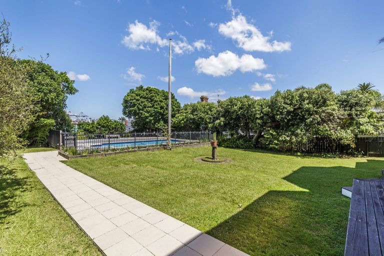 Photo of property in 55 Clarence Street, Devonport, Auckland, 0624