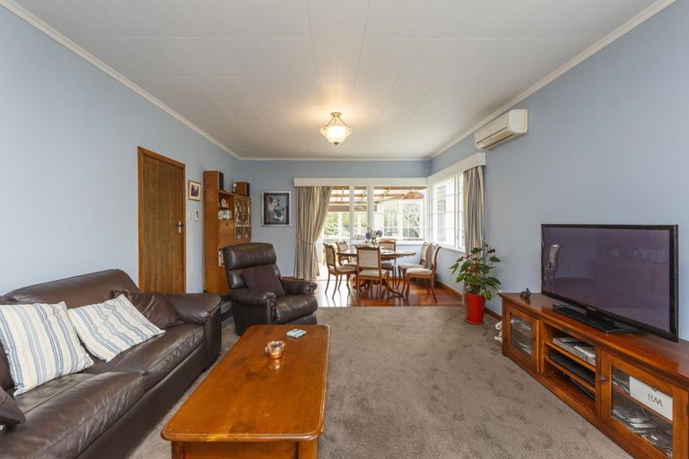 Photo of property in 77 Marne Street, Hokowhitu, Palmerston North, 4410