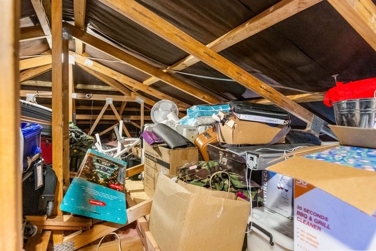 Photo of property in 57a Lavery Place, Sunnynook, Auckland, 0632