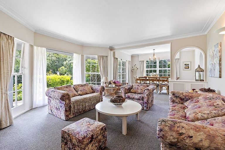 Photo of property in 71 Merriefield Avenue, Forrest Hill, Auckland, 0620