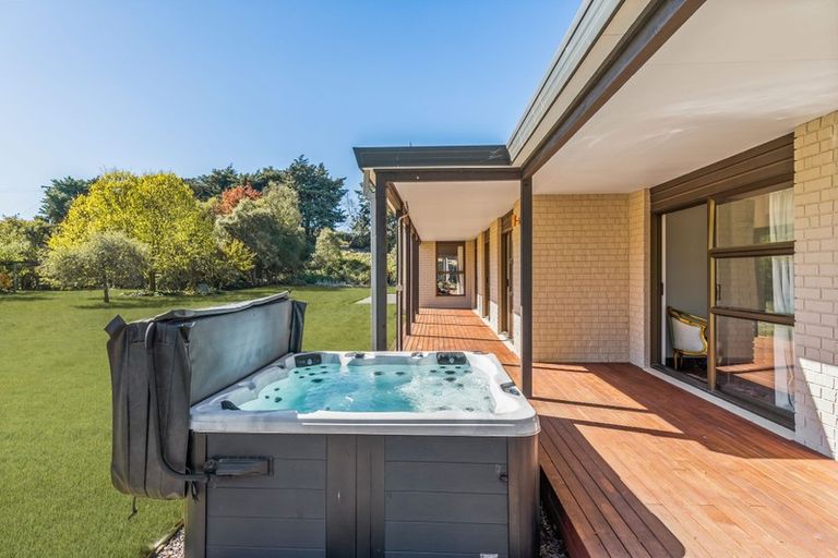 Photo of property in 15 Birch Hill Road, Loburn, Rangiora, 7473