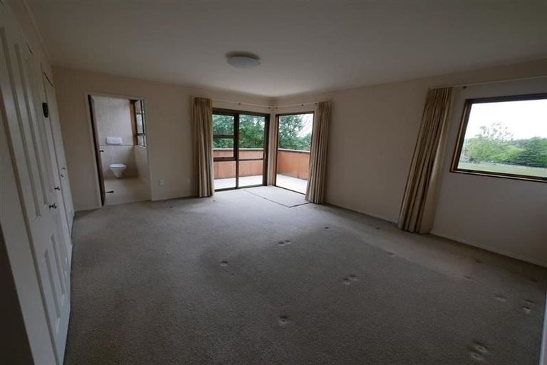 Photo of property in 76 Oakland Road, Karaka, Papakura, 2113